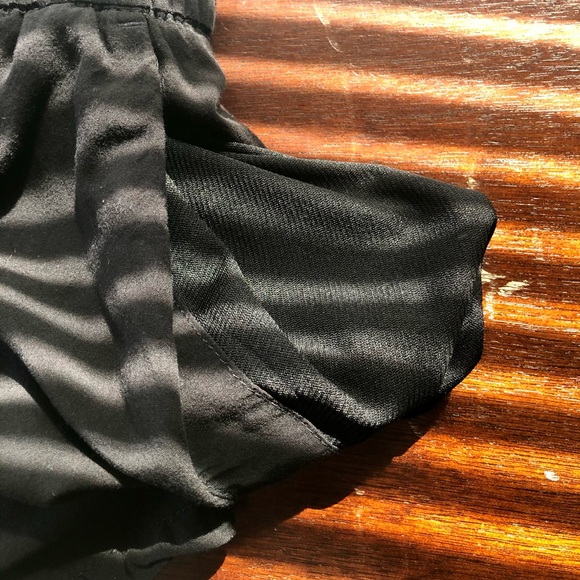 Black Cloth Drawstring Shorts with Pockets - Picture 3 of 6